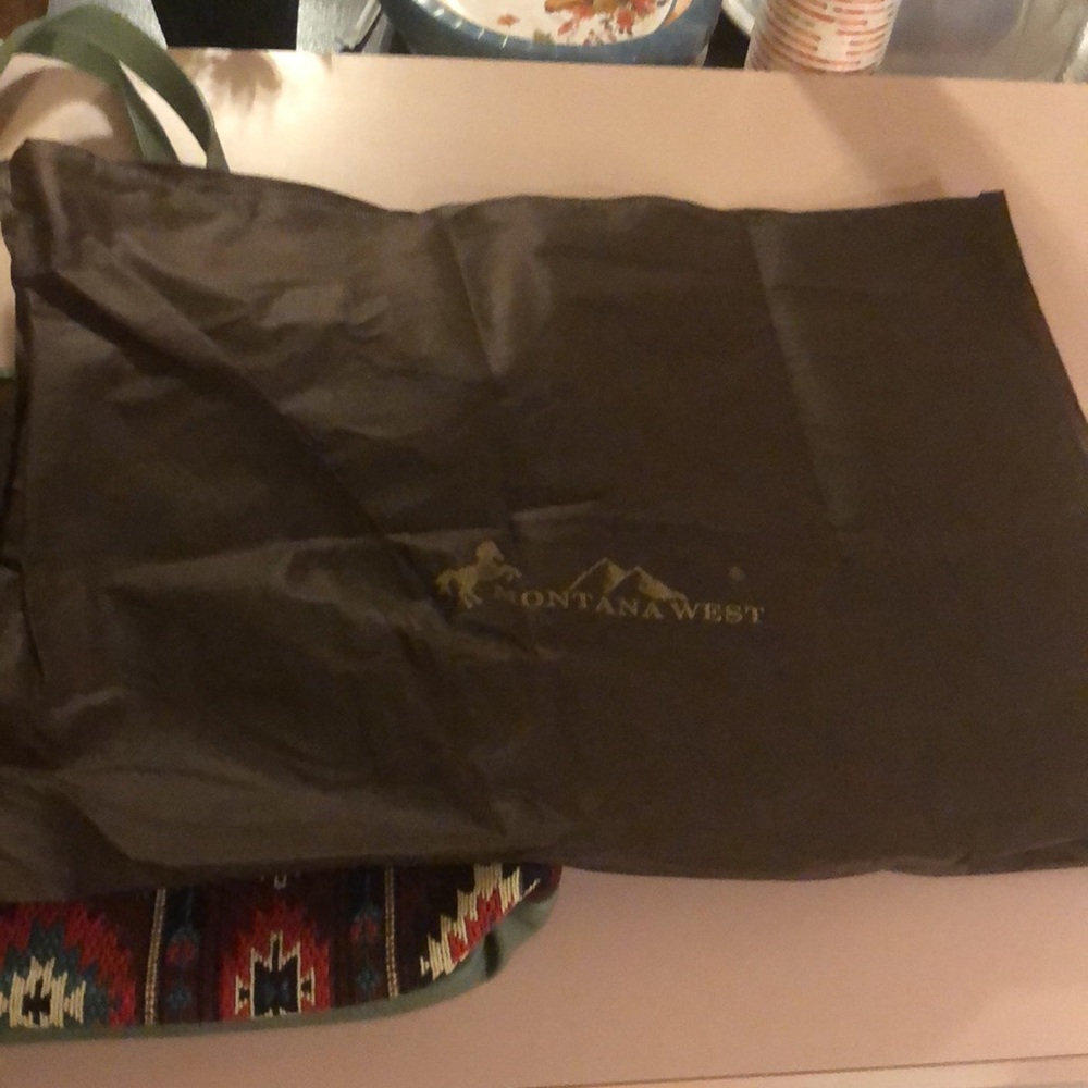 Large Montana West Bag with Dustbag - Picture 5 of 16